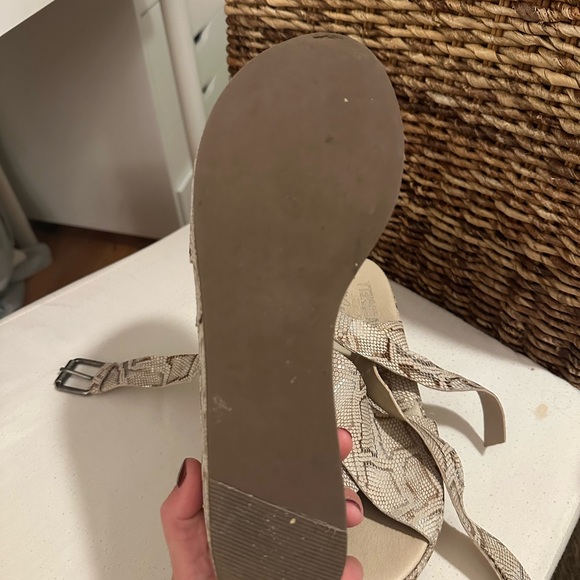 Matisse Crocodile Platform Heels - Picture 4 of 4